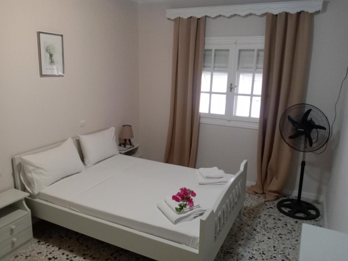 Menegis Apartment Закинтос Экстерьер фото