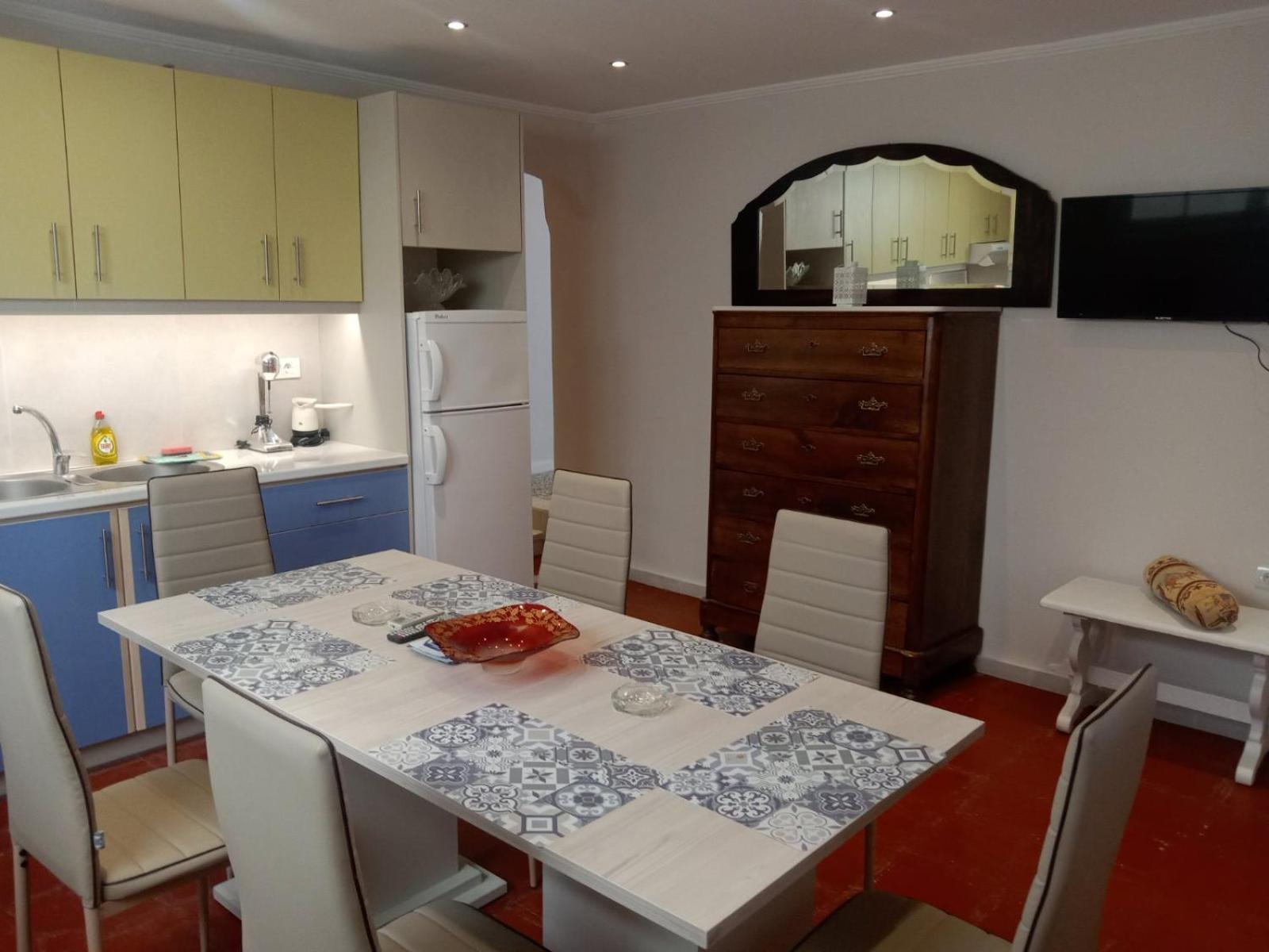 Menegis Apartment Закинтос Экстерьер фото